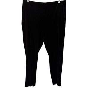 Lands End Womens Black Velvet Pants Sz L14-16 Polyester Elastane pants. NWT
